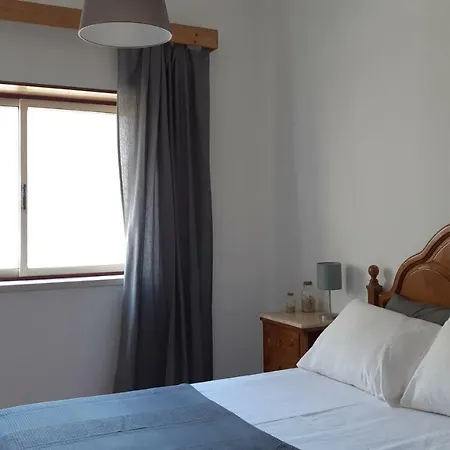 Cosy Beach Apartment *